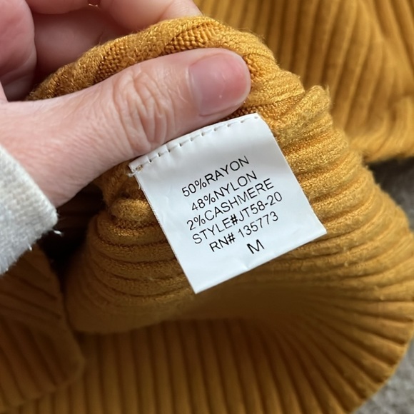 “Olivaceous: Mock Neck Sweater size medium” - Picture 8 of 9